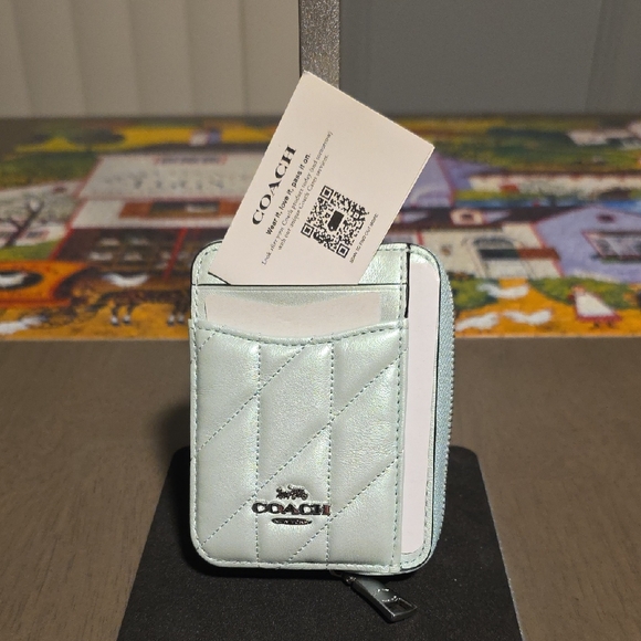 Coach Handbags - NWT Coach Quilted Wallet/Card Holder in Mint Green